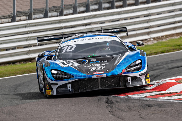 10  Jordan Witt / Jack Mitchell, 2 Seas Motorsport McLaren 720S GT3