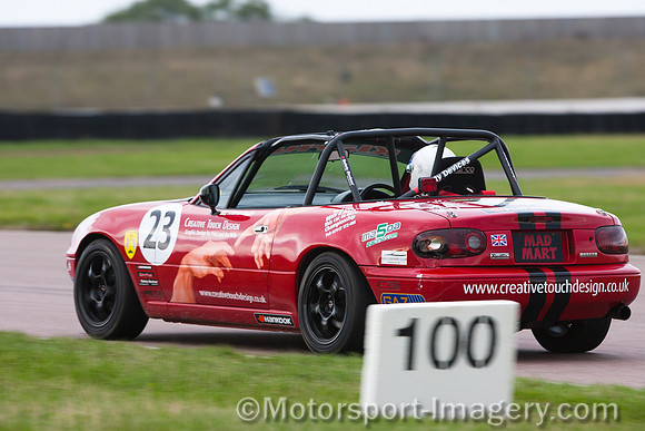 Creative Touch Design Sponsored MX5 at Rockingham