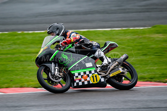 11 Dan JONES