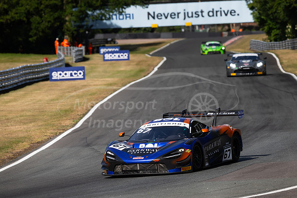 67 Simon Orange / Marcus Clutton