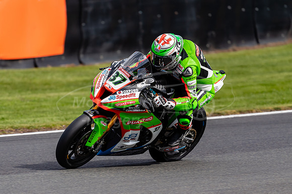 37 James Hillier Kawasaki,
