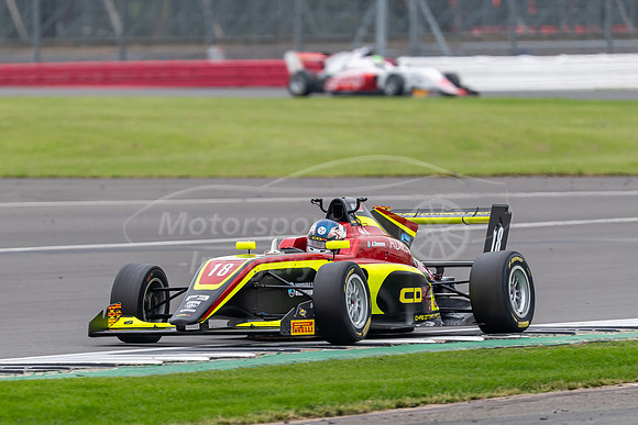 18 Ayrton SIMMONS