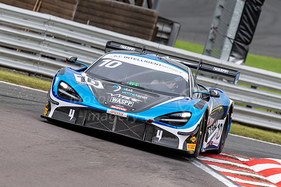 10  Jordan Witt / Jack Mitchell, 2 Seas Motorsport McLaren 720S GT3