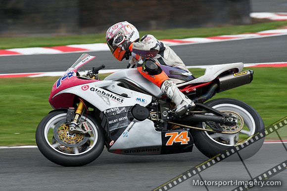 Dean Hipwell, Triumph