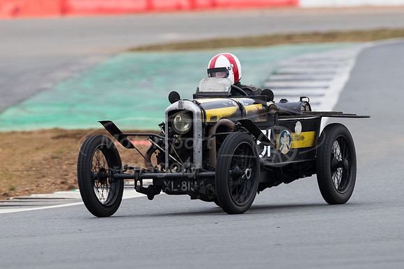 51 Mark WALKER  GN THUNDERBUG