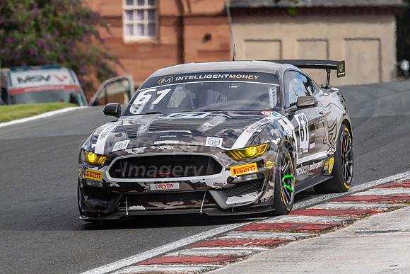61  Jordan Albert / Matt Cowley,  Academy Motorsport Ford Mustang GT4
