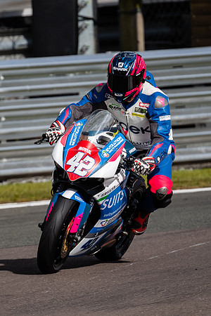 42 Craig Currie,