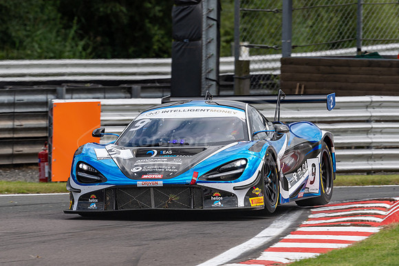 9  Dean Macdonald / Angus Fender, 2 Seas Motorsport McLaren 720S GT3
