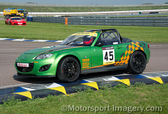 Mazda MX5 GT, Mark Ticehurst / Owen Mildenhall