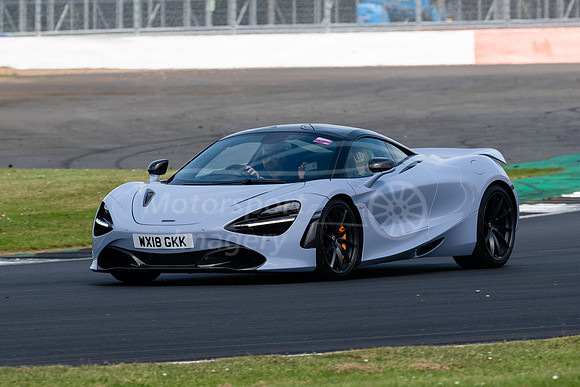 WX18 GKK McLaren 720S