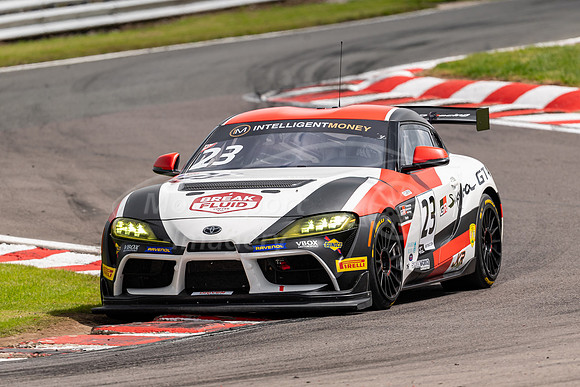 23  Sam Smelt / James Kell,  Toyota GR Supra GT4