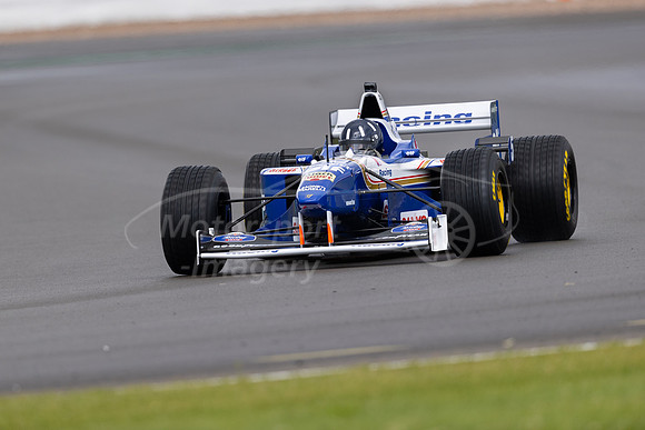 Damon Hill in the Williams-Renault FW18