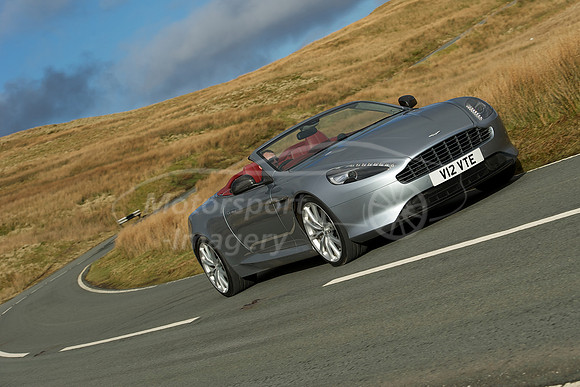 Aston Martin DB9