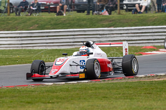 35 Kris Wright Fortec,