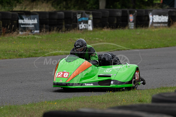128 Bill Roberts / Nick Roberts