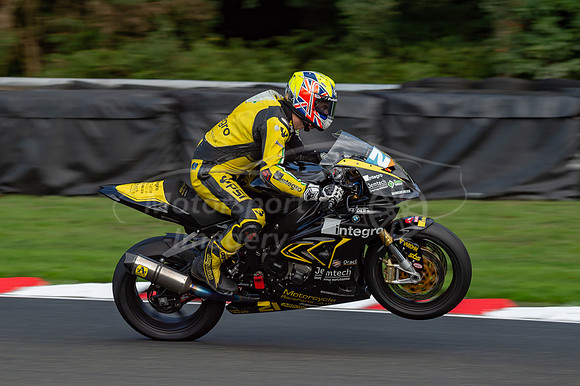 21 Tom Tunstall BMW