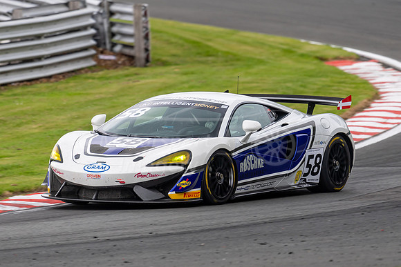 58  Jordan Collard / Patrick Matthiesen, HHC Motorsport McLaren 570S GT4
