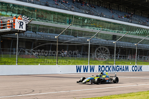 Linus LUNDQVIST - Race 1 winner