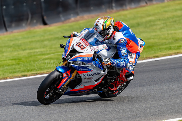 60 Peter Hickman BMW