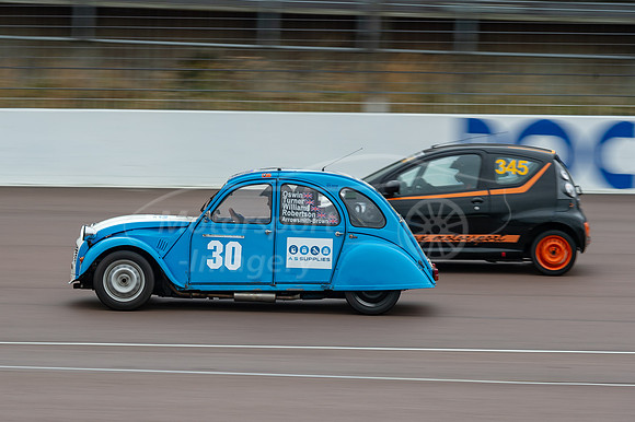 30 Lien Davies