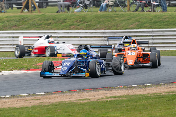 22 Lucas Petersson  Carlin,