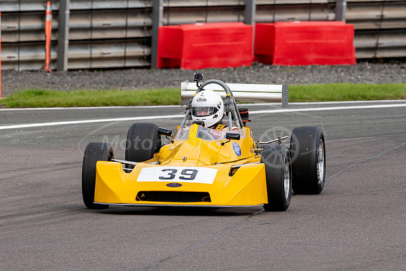 39 Michael Conway Royale RP27