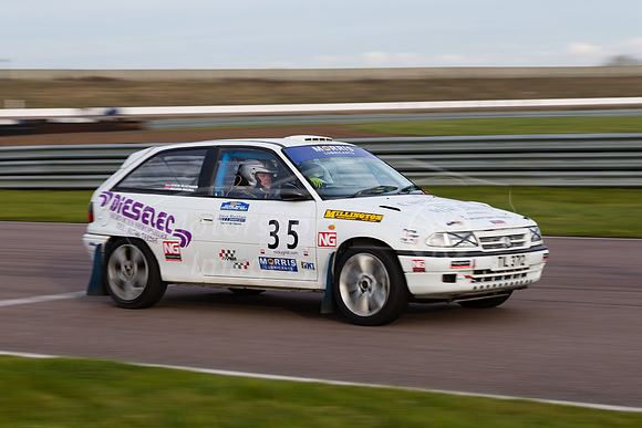 35  Steve Blackham / Helena Mayall
