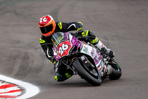 26 Josh Wainwright,