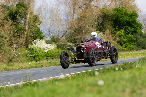 125 Ron Dowle