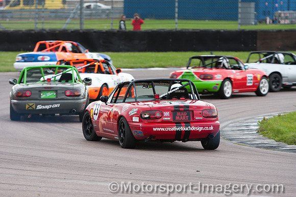 Creative Touch Design Sponsored MX5 at Rockingham