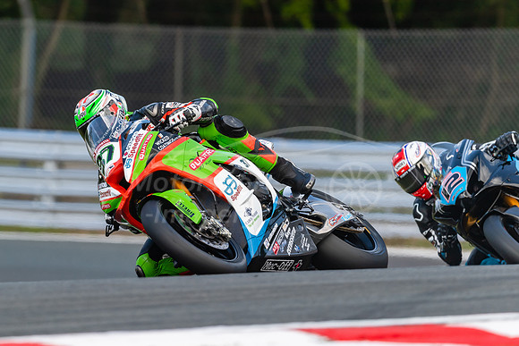 37 James Hillier Kawasaki,