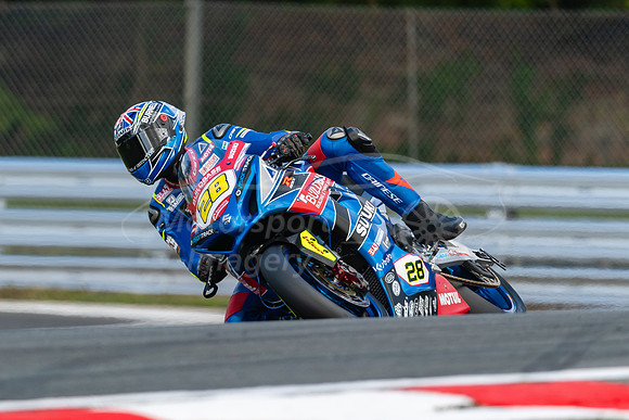 28 Bradley Ray Suzuki,