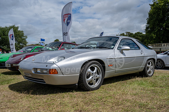 F928NYV Porsche 928