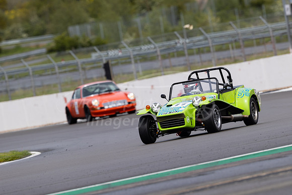 17 Gary Thomas