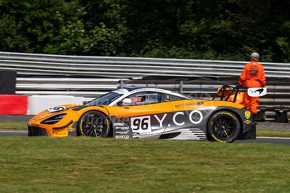 96  Ollie Wilkinson / Lewis Proctor,  Optimum Motorsport McLaren 720S GT3