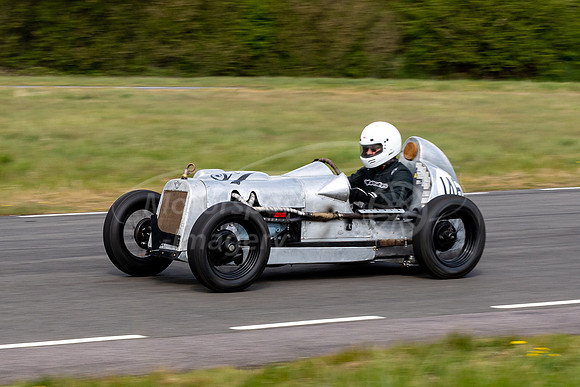 146  Peter LOXSTON, AUSTIN FIAT