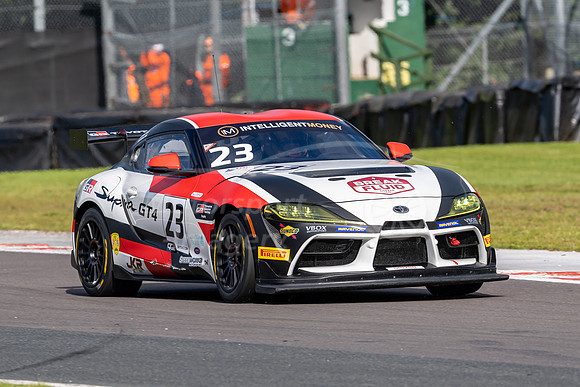 23  Sam Smelt / James Kell,  Toyota GR Supra GT4