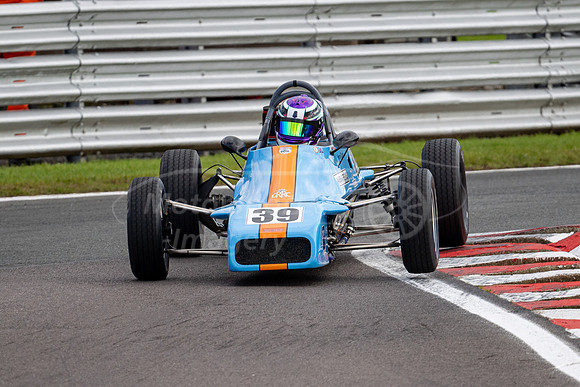 39 Henry Chart Van Diemen RF81