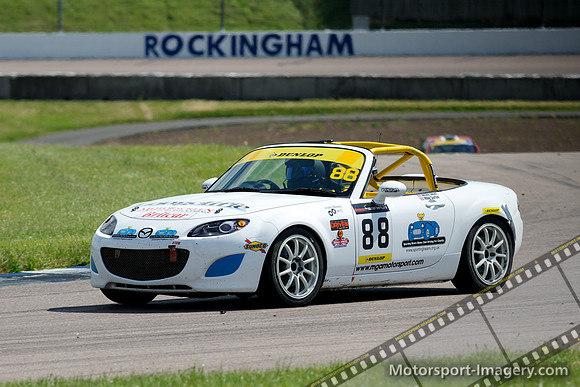 Nicola Gillatt, Mike Gordon, Mazda MX5