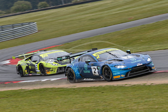 2  TF Sport - Aston Martin V8 Vantage GT3  Mark Farmer / Nicki T