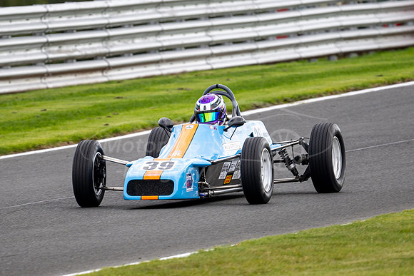 39 Henry Chart Van Diemen RF81