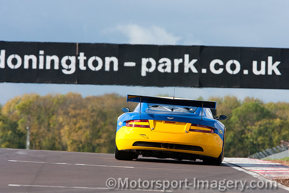Tom Black, Stuart Hall, Aston Martin DBRS9