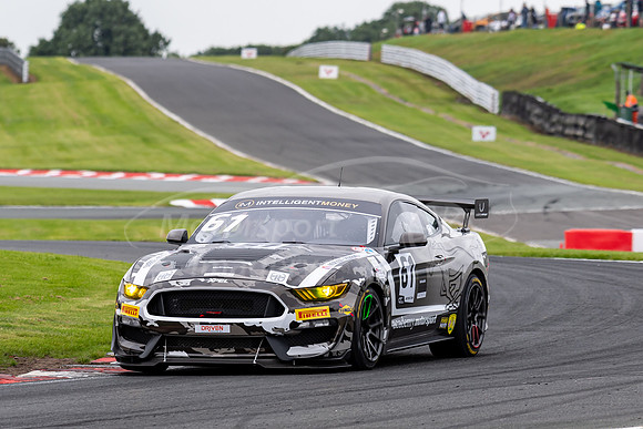 61  Jordan Albert / Matt Cowley,  Academy Motorsport Ford Mustang GT4