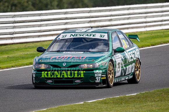 79 Mark Jines Renault Laguna