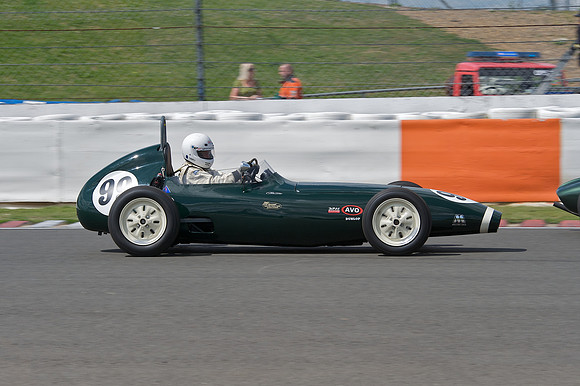 Elva 100