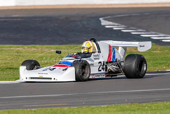 24 Andy Langridge Lola T360