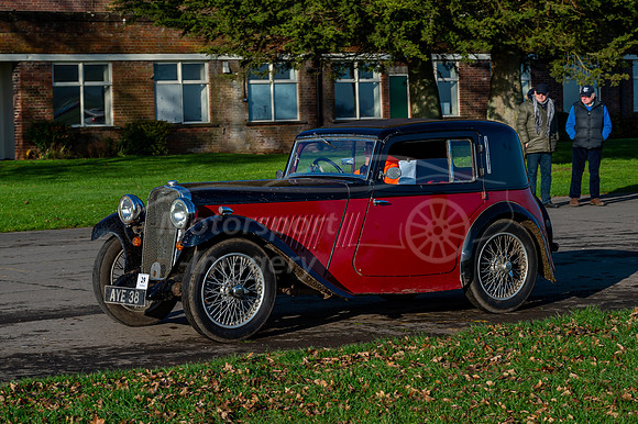 29 Neil Thorp  SINGER 9 SPORTS COUPE  AYE 38