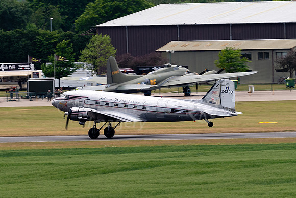 N24320 DC-3 "Miss Montana"