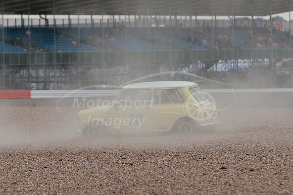 28 Raymond Low / Andy Harrison