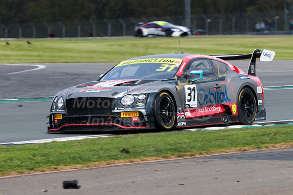 31  Seb Morris / Rick Parfitt Jnr